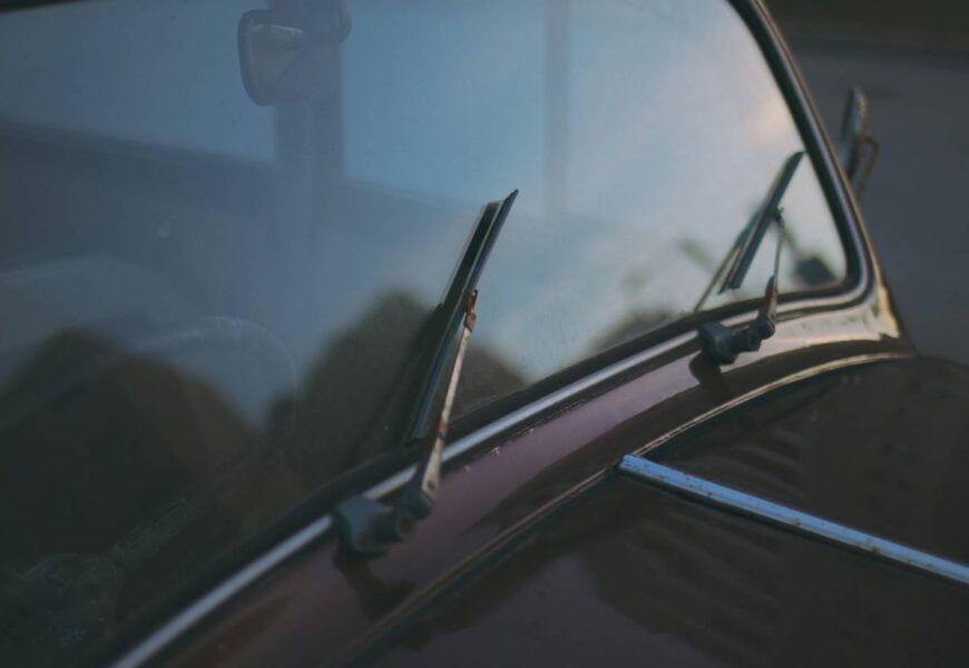 5 Warning Signs Your Windshield Wipers Are About to Fail (And Why You Shouldn’t Ignore Them)